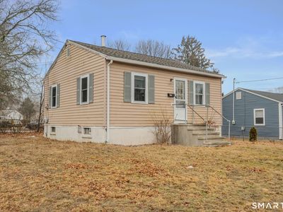 275 Midway Oval, Groton, CT, 06340