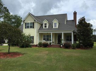 592 Ashby Dr, Douglas, GA 31535