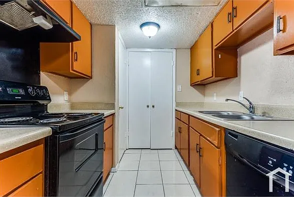 919 S Weatherred Dr #205 — Photo 6