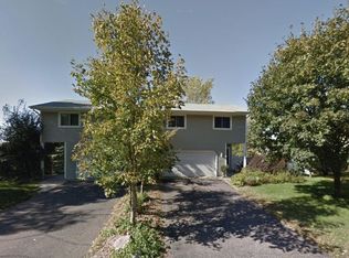 7330 Bagpipe Blvd, Eden Prairie, MN 55346