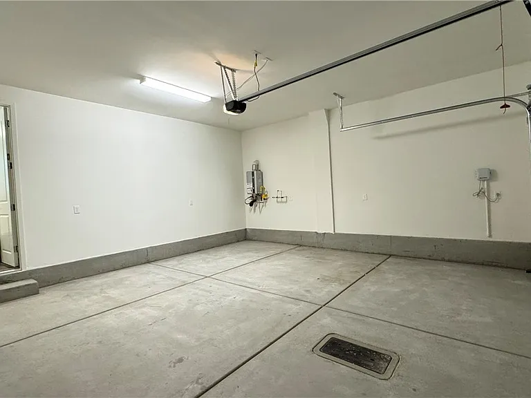 1429 Whistling Kite St — Photo 26