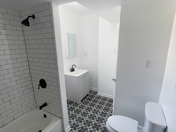 2nd image of 53 John St APT 1