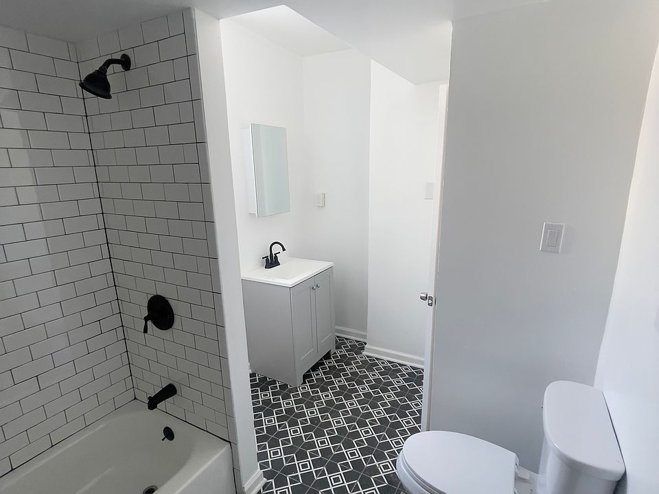 2nd image of 53 John St APT 1