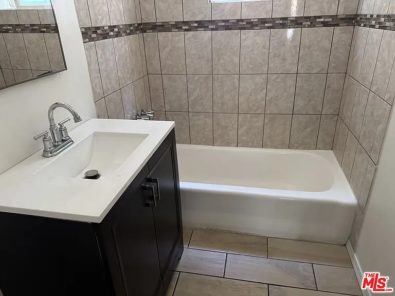 10630 Crenshaw Blvd #3 — Photo 11