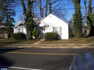 59 S Fellowship Rd, Maple Shade, NJ 08052