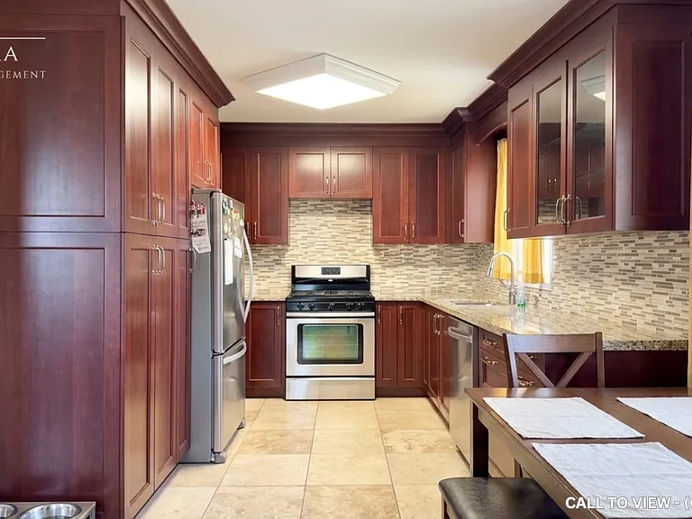 133 Marchington Cir #1 — Photo 2