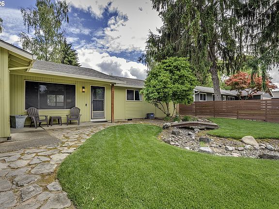 2nd image of 1680 SE 52nd Ave