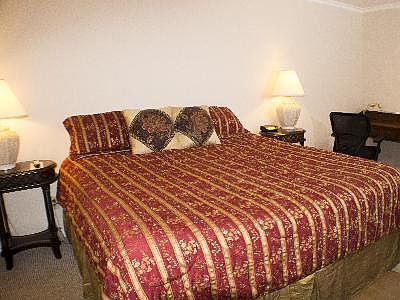 2nd image of 180 Vista Ln #240