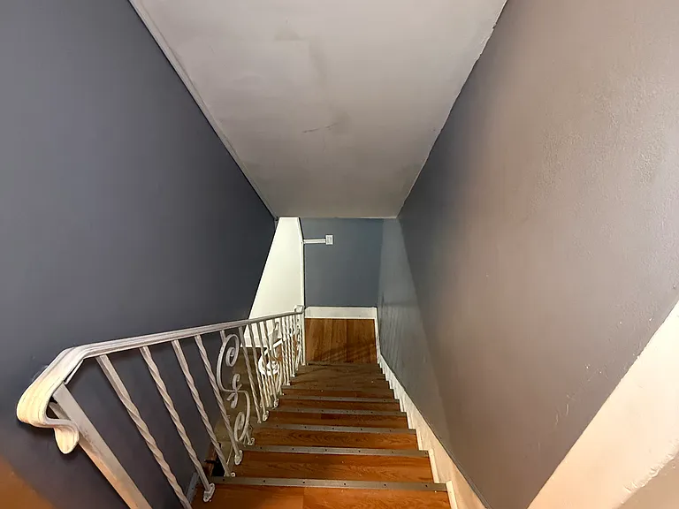 65 Luzerne St — Photo 8
