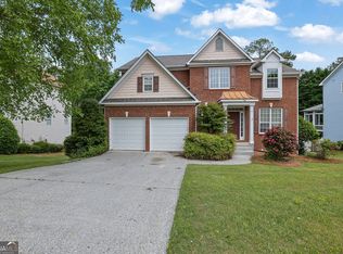 2988 Belfaire Lake Dr, Dacula, GA 30019