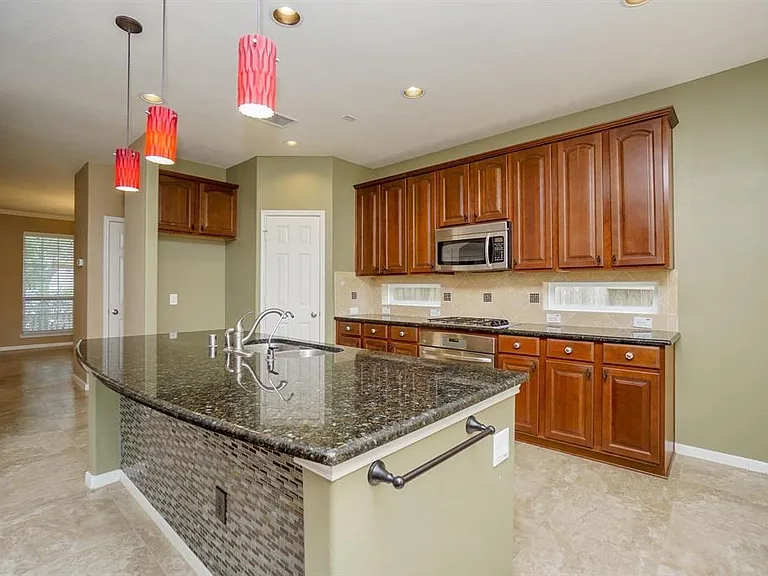 3211 London Ln — Photo 10