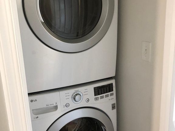 2nd image of 509 S Regester St