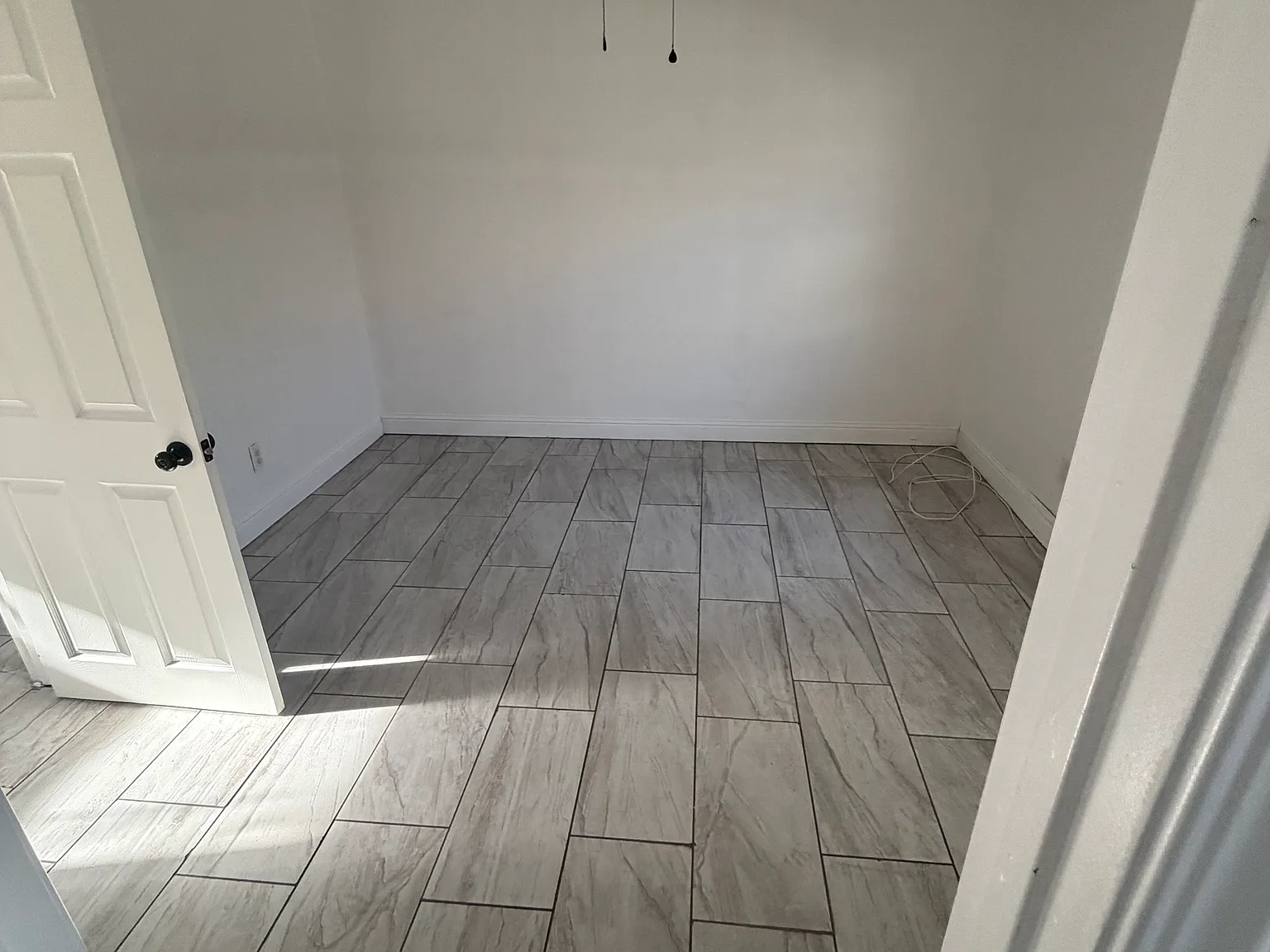 2 bed, 950 sqft, $1,600 — Photo 4