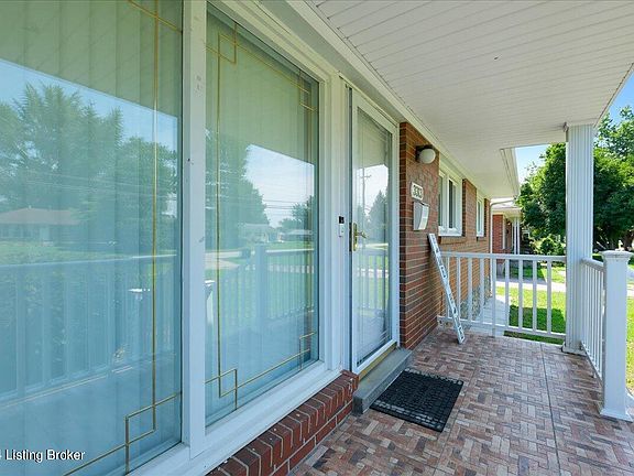 4th image of 3313 Goldsmith Ln