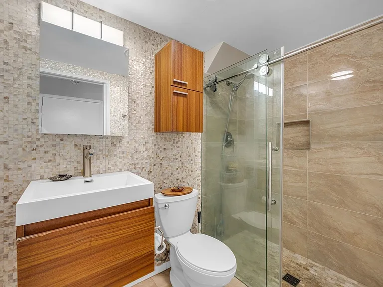 50 Waiohuli St #E — Photo 7