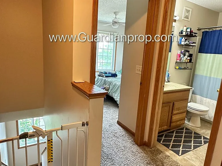 16505 Timber Crest Dr SE — Photo 9