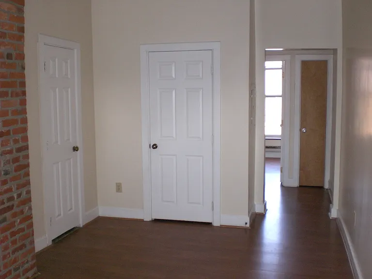 638 N High St — Photo 12