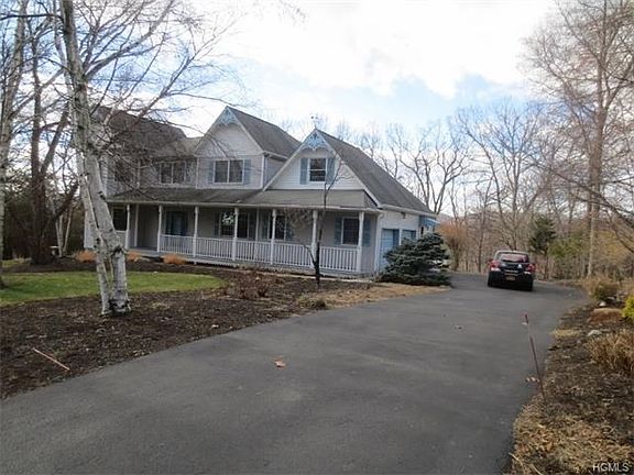 2nd image of 42 Wilderness Dr