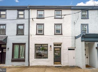 4352 Cresson St, Philadelphia, PA 19127