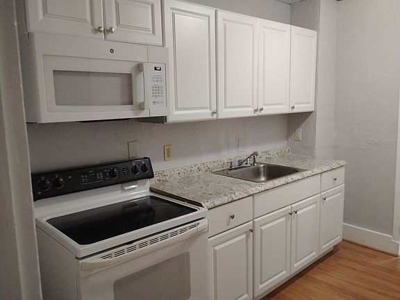 2nd image of 209 Church St #10760560