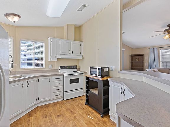 4th image of 215 N Power Rd Unit 513