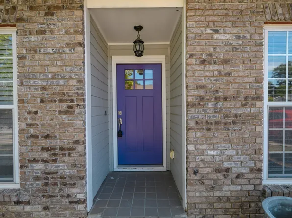 112 Chase Creek Cir, Pelham, AL 35124