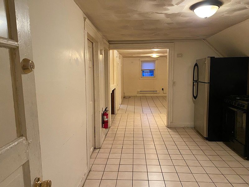 2nd image of 401 E Yates St APT 3