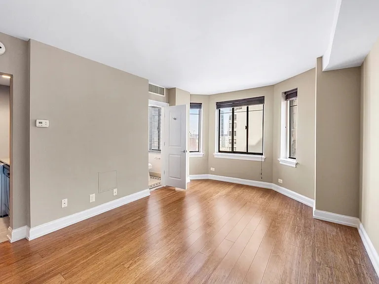 222 Rittenhouse — Photo 18