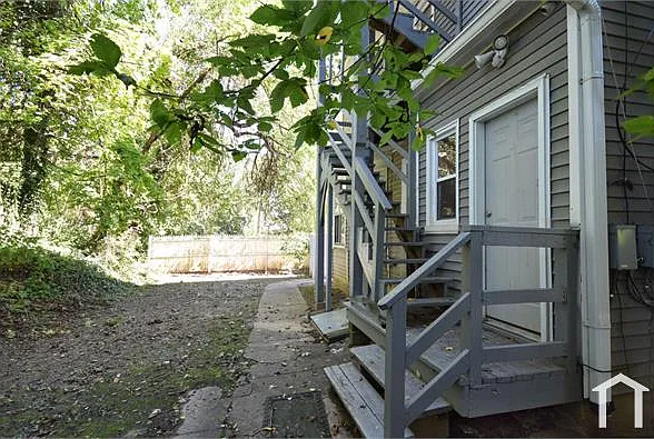 3300 Windsor Ave #1 — Photo 22