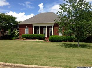 18946 Knoll Wood Cir, Athens, AL 35613