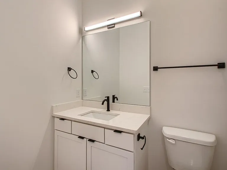265 Riverside Dr #B — Photo 12