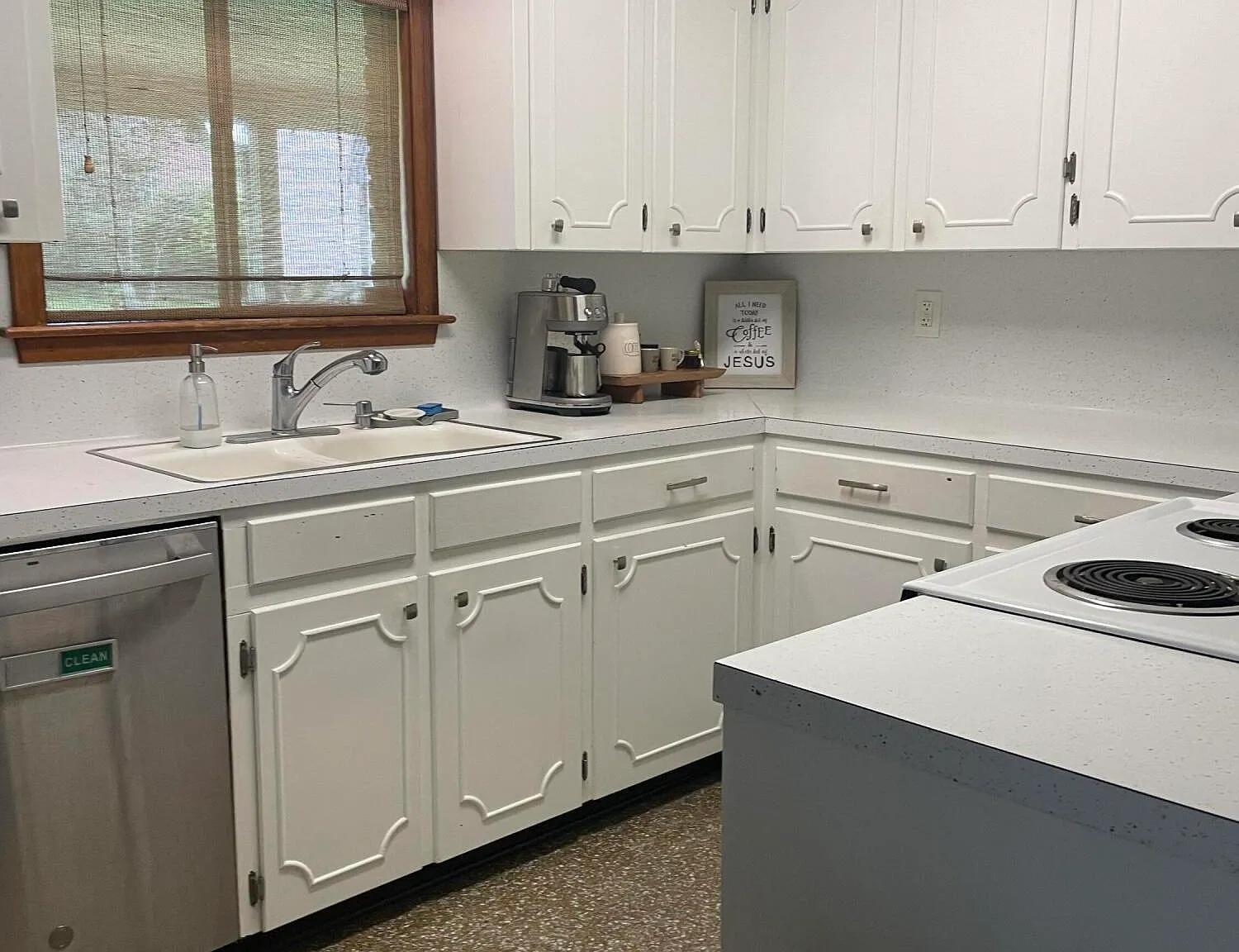 3 bed, 2.0 bath, 1537 sqft, $1,800 — Photo 4