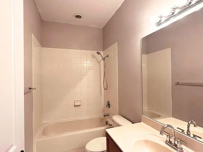 2851 W Prospect Rd #1102 — Photo 15