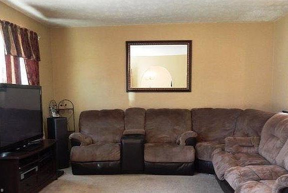 5th image of 1566 Grant Pl