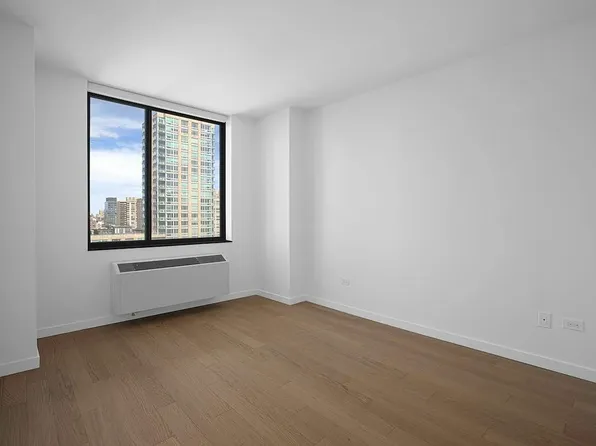 75 W End Ave, New York, NY