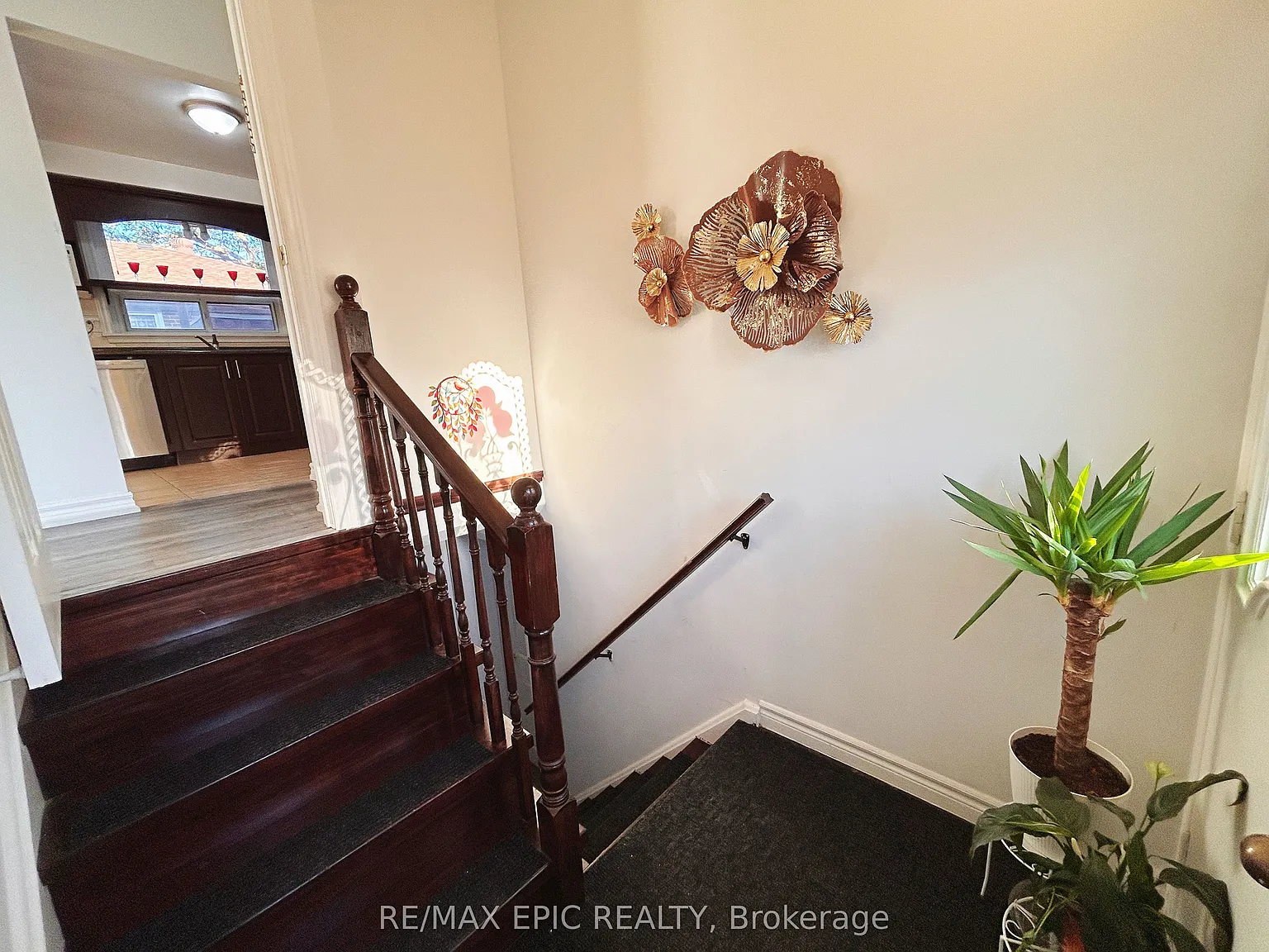 3 bed, $2,600 — Photo 3