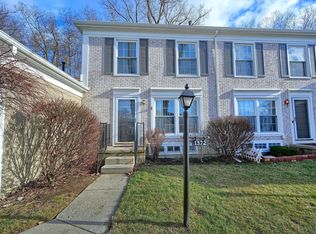1372 Crescent Ln #301, Rochester, MI 48306