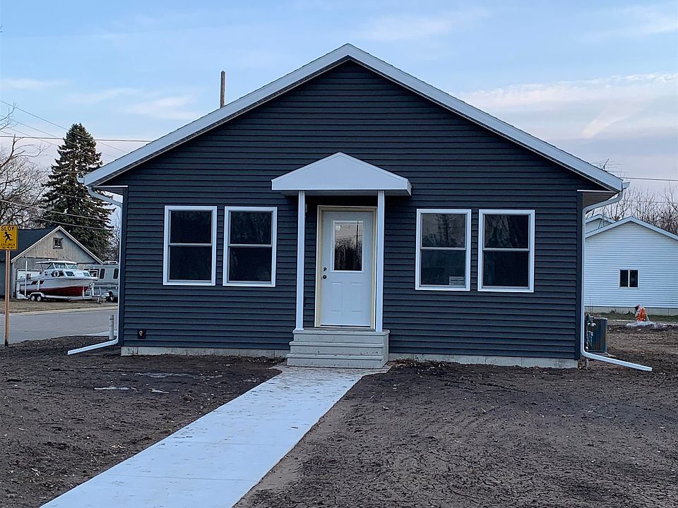 2905 Gilbert St, WI 54143 Zillow