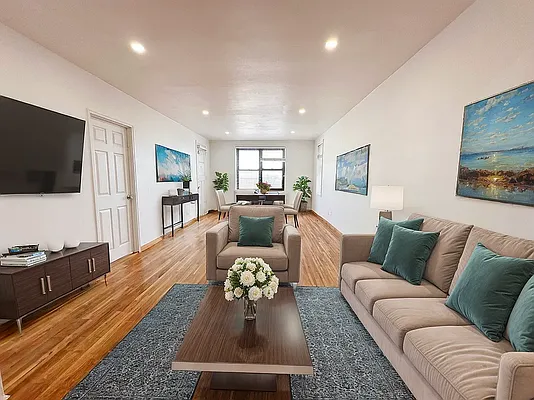 Sold by Voro Purple LLC | media 2