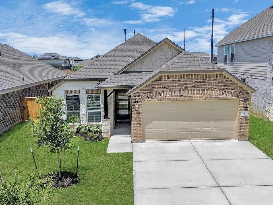 15611 Kirkton Raye Dr