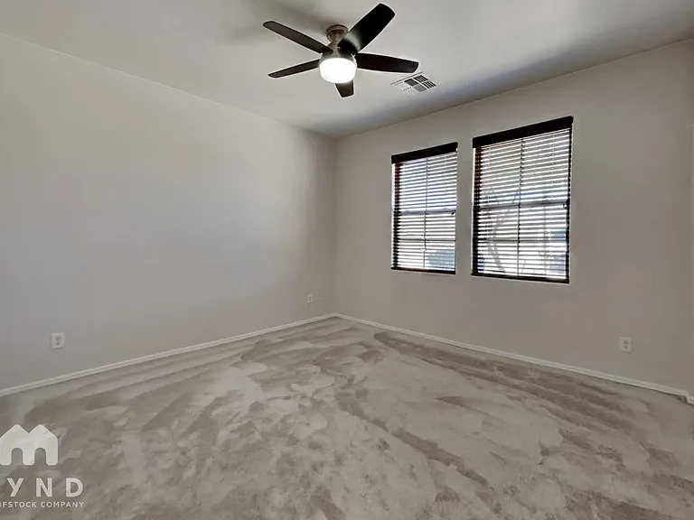 2433 W Horsetail Trl — Photo 28