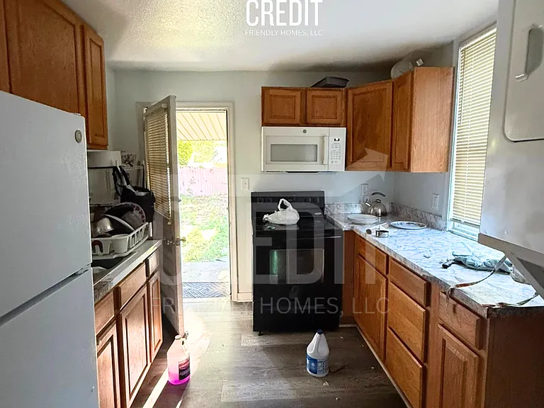 35 Redwood St — Photo 4