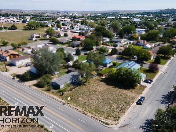 3rd image of S Riverbend Dr