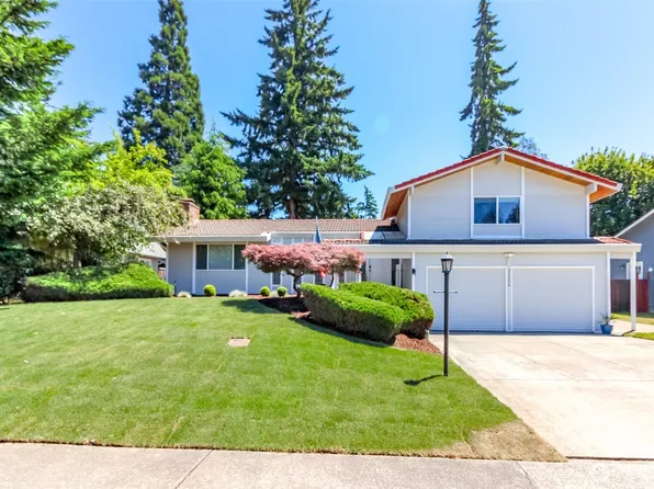 32206 27th Avenue SW, Federal Way, WA 98023