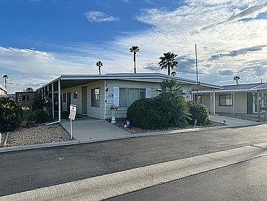 3rd image of 601 N Kirby St Space 493