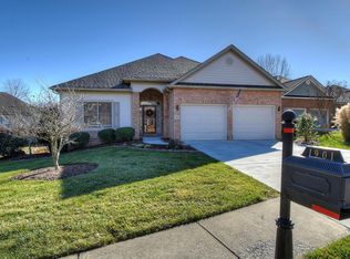 1901 Waters Edge Dr, Johnson City, TN 37604