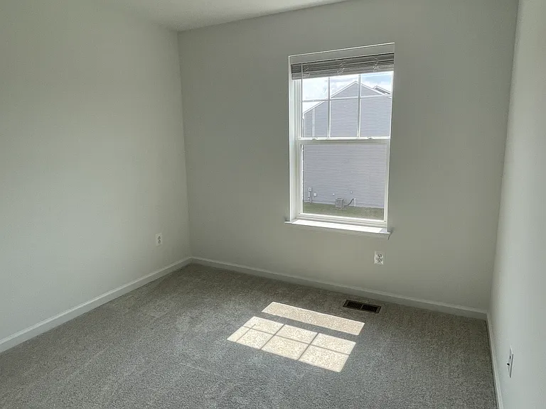 70 Marabou Rd — Photo 9