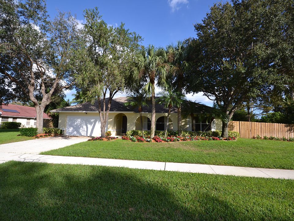 Front of 1 Acre Estate Pool 