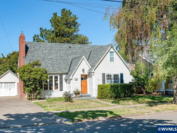 399 24th St NE, Salem, OR 97301