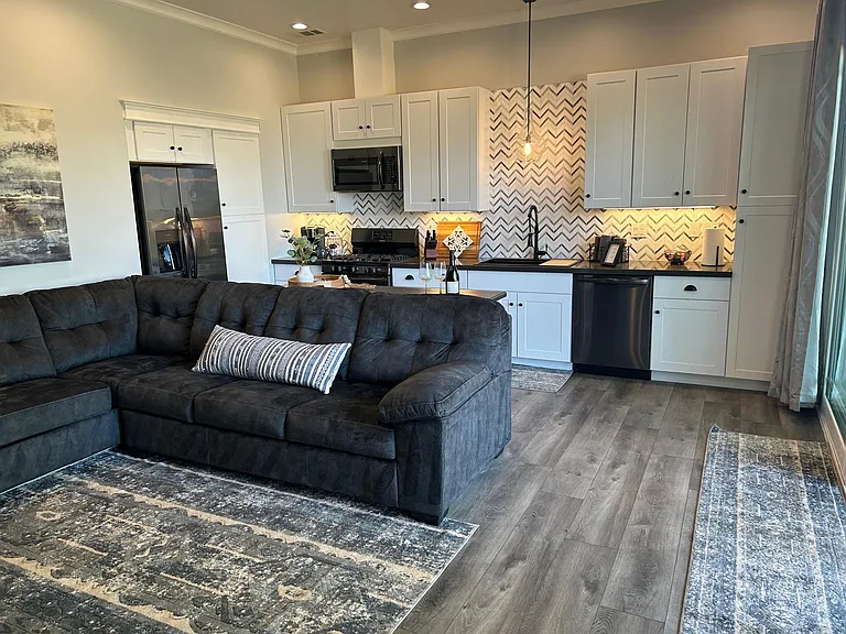 3189 E Highway 46 — Photo 2